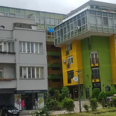 Alea Apartment&garage In The Heart Of サラエヴォ